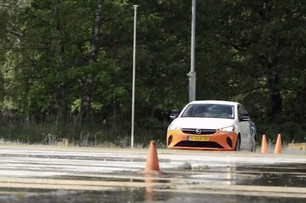 Main image on product details page